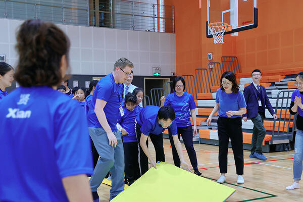 学生集会 - 首次学院活动,南通惠立学校